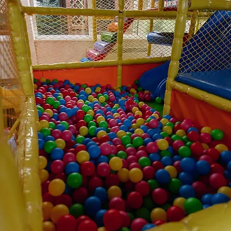 Highland Szálloda Jablunicja